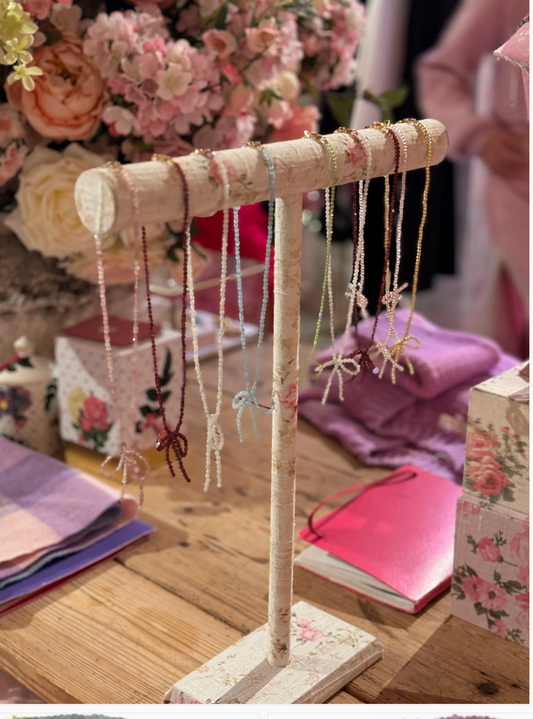 Victoria Bow Necklace